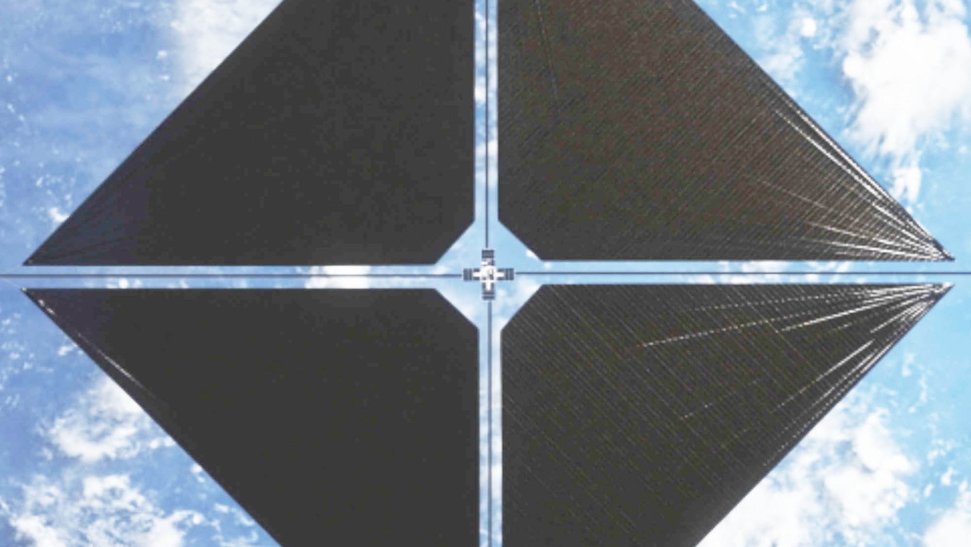 Ya existe la propulsión con velas solares de 200 nanómetros de grosor que no necesitan ni electricidad ni combustible