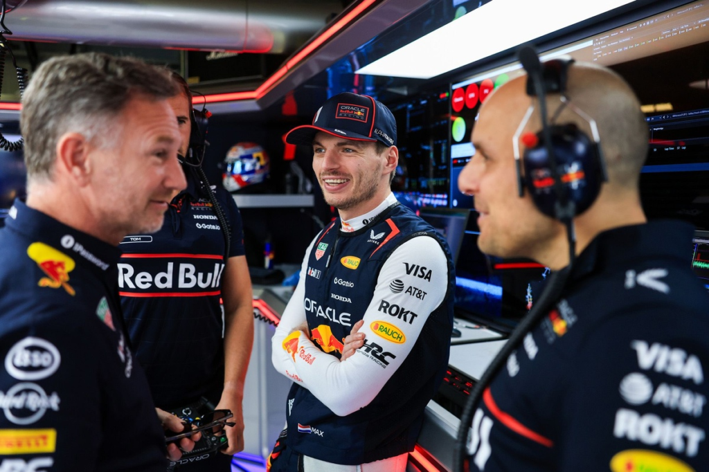Horner asegura que Verstappen sí se disculpó por el choque con Russell #F1 #FVDigital