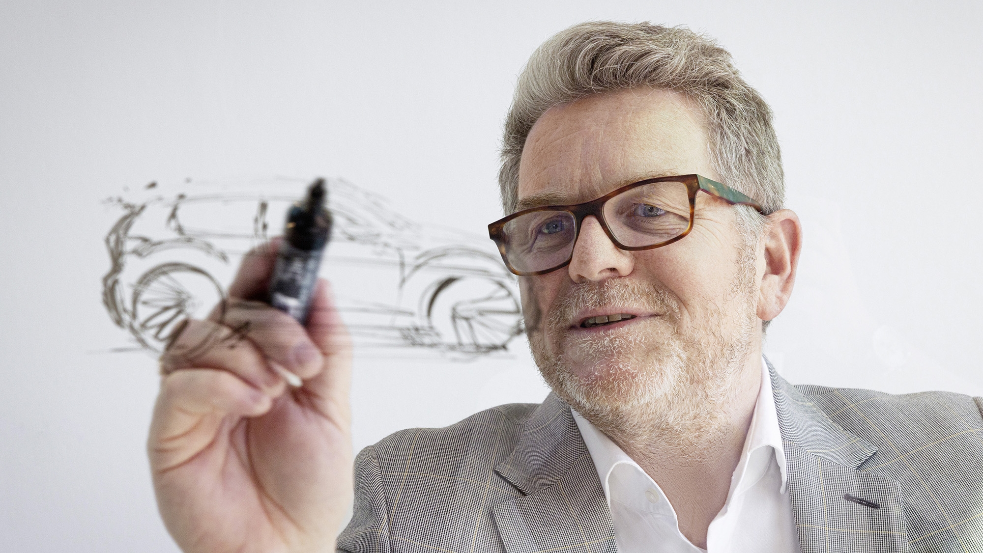 "Hacemos coches, no teléfonos", el director de Diseño de Volkswagen deja claras sus condiciones