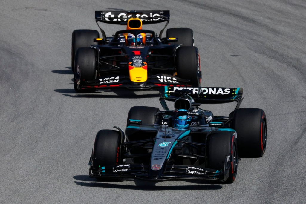 Por qué Red Bull pidió a Verstappen dejar pasar a Russell y le puso duros #F1 #FVDigital