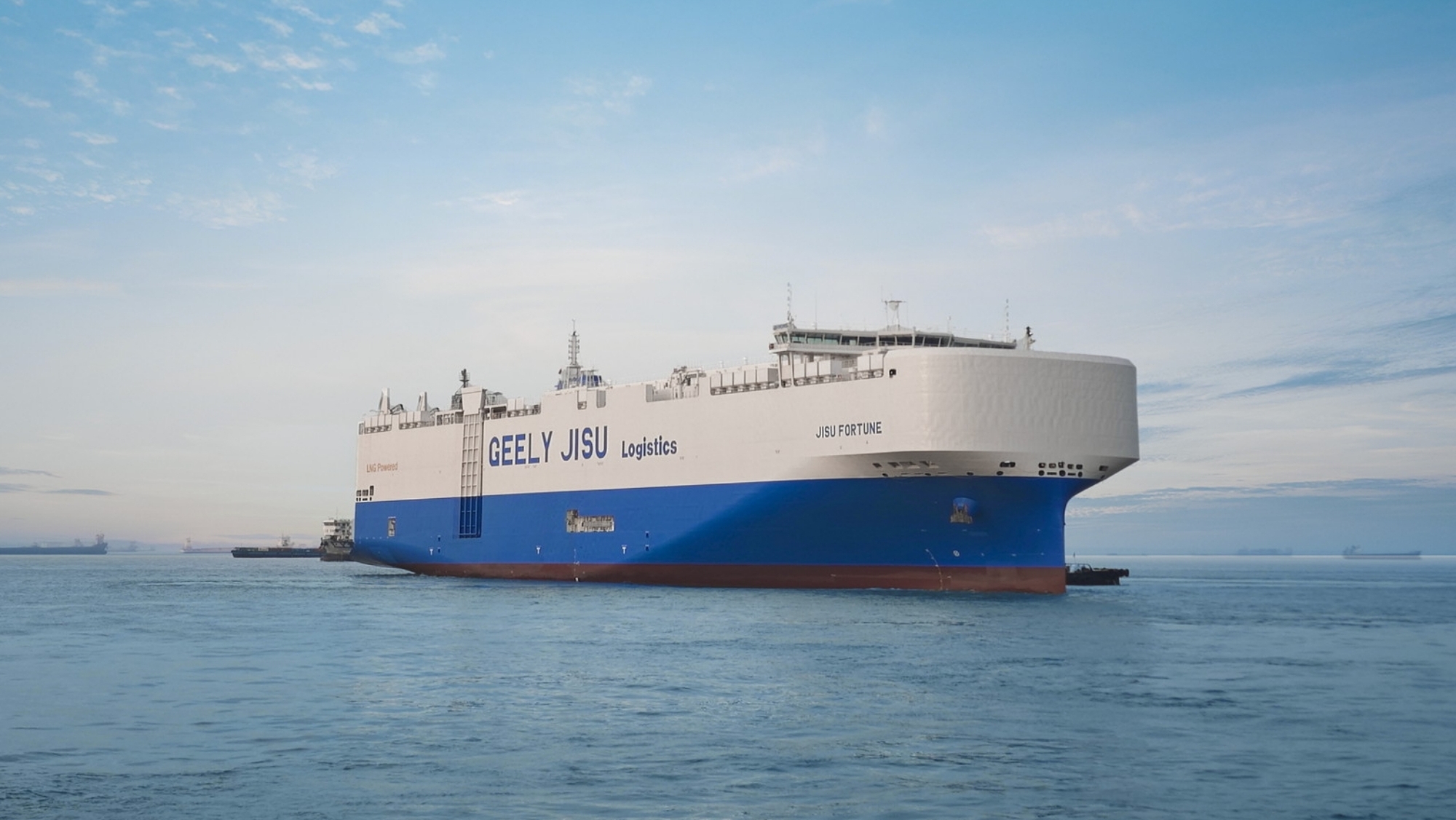 Geely y SAIC plantan cara a BYD con barcos capaces de cargar casi 10.000 coches en cada viaje