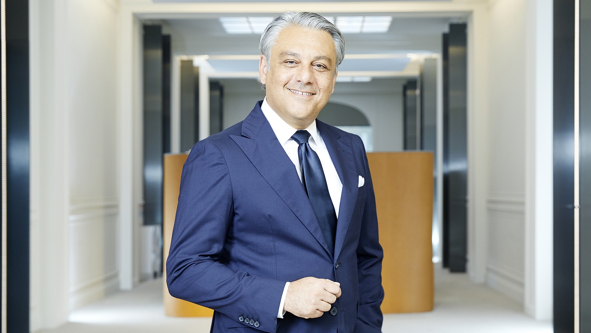 El CEO de Renault avisa: "Prohibir los motores de gasolina provocaría el colapso del mercado automovilístico"