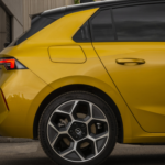 Este coche híbrido alemán con 180 CV y que no es un SUV presume de un gasto de gasolina ridículo de 1,2 litros
