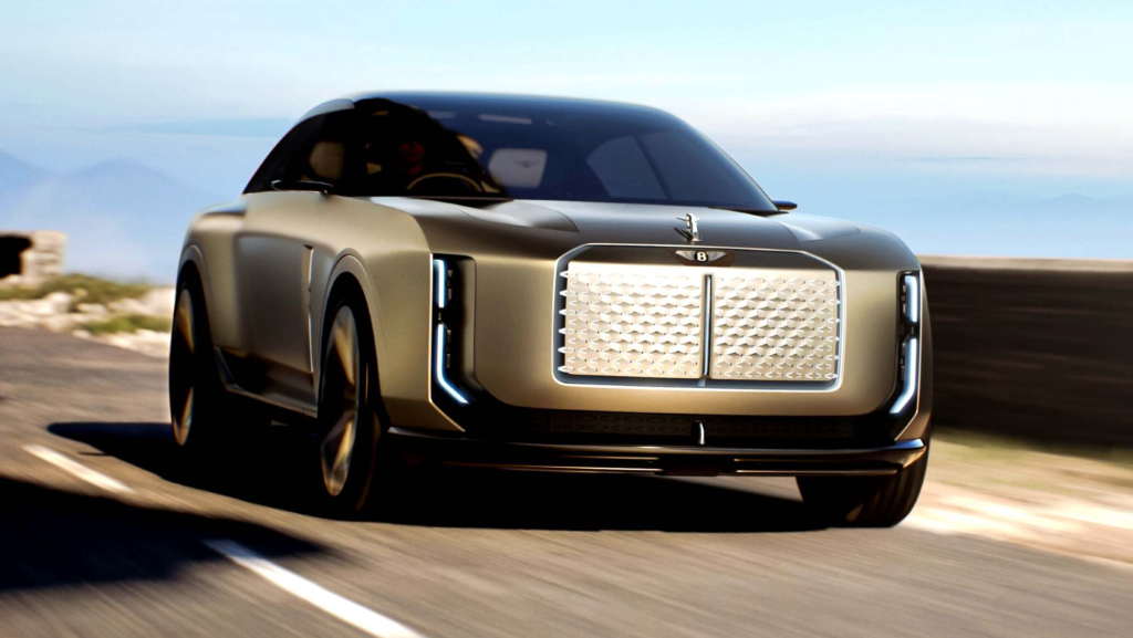 El primer coche eléctrico de Bentley lo apuesta todo al 3: tiene tres puertas asimétricas y tres asientos