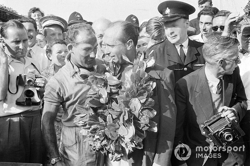 La incógnita sobre Fangio que Stirling Moss se llevó a la tumba #F1 #FVDigital