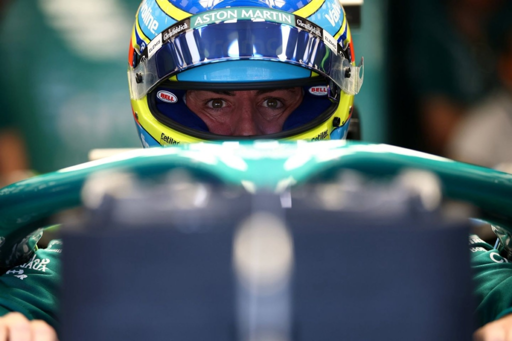 En Aston Martin F1 elogian y alucinan con lo que hace Alonso a sus 43 años #F1 #FVDigital
