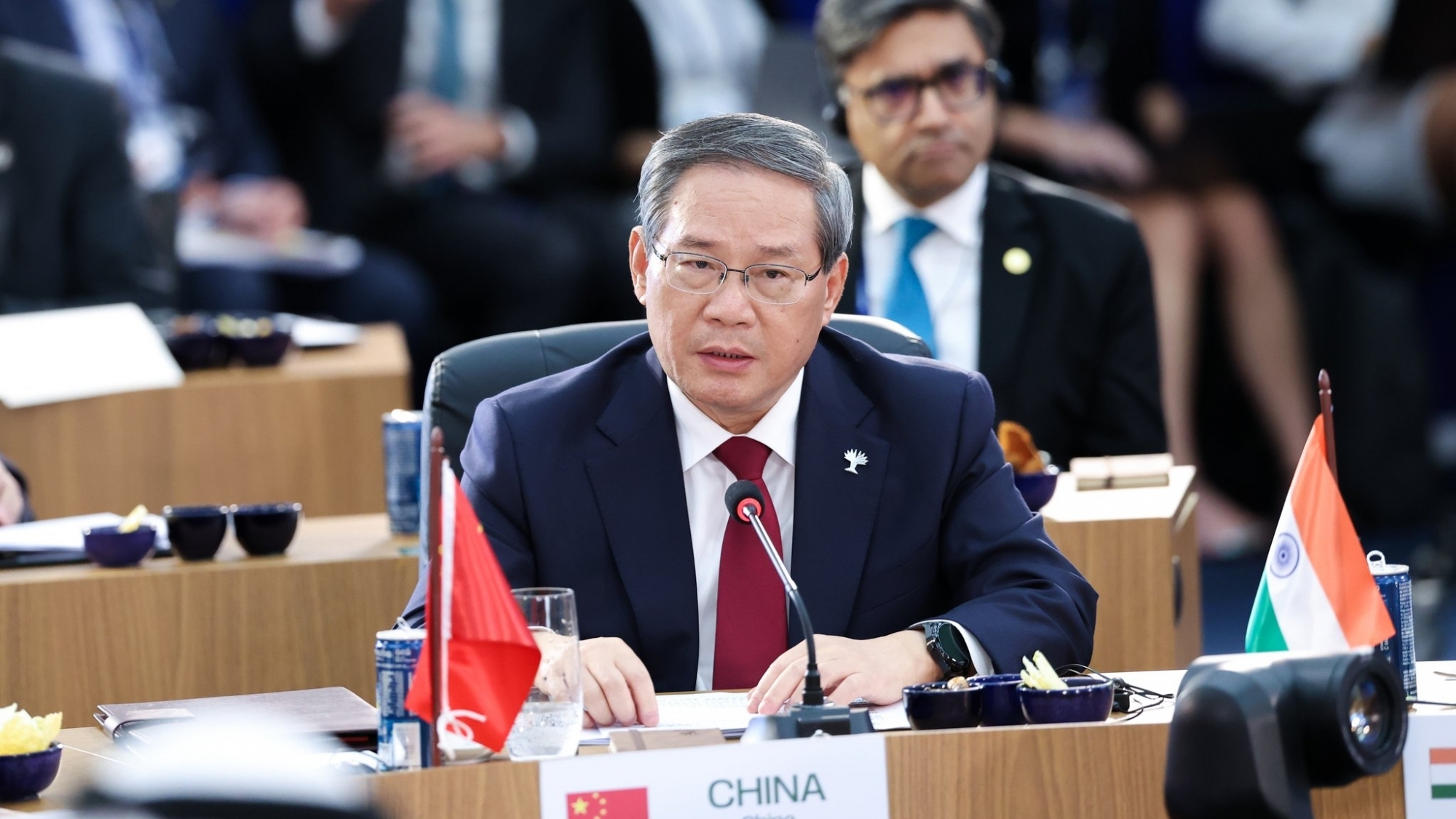El Gobierno dice basta: China se compromete a acabar con la "competencia irracional" de los coches eléctricos