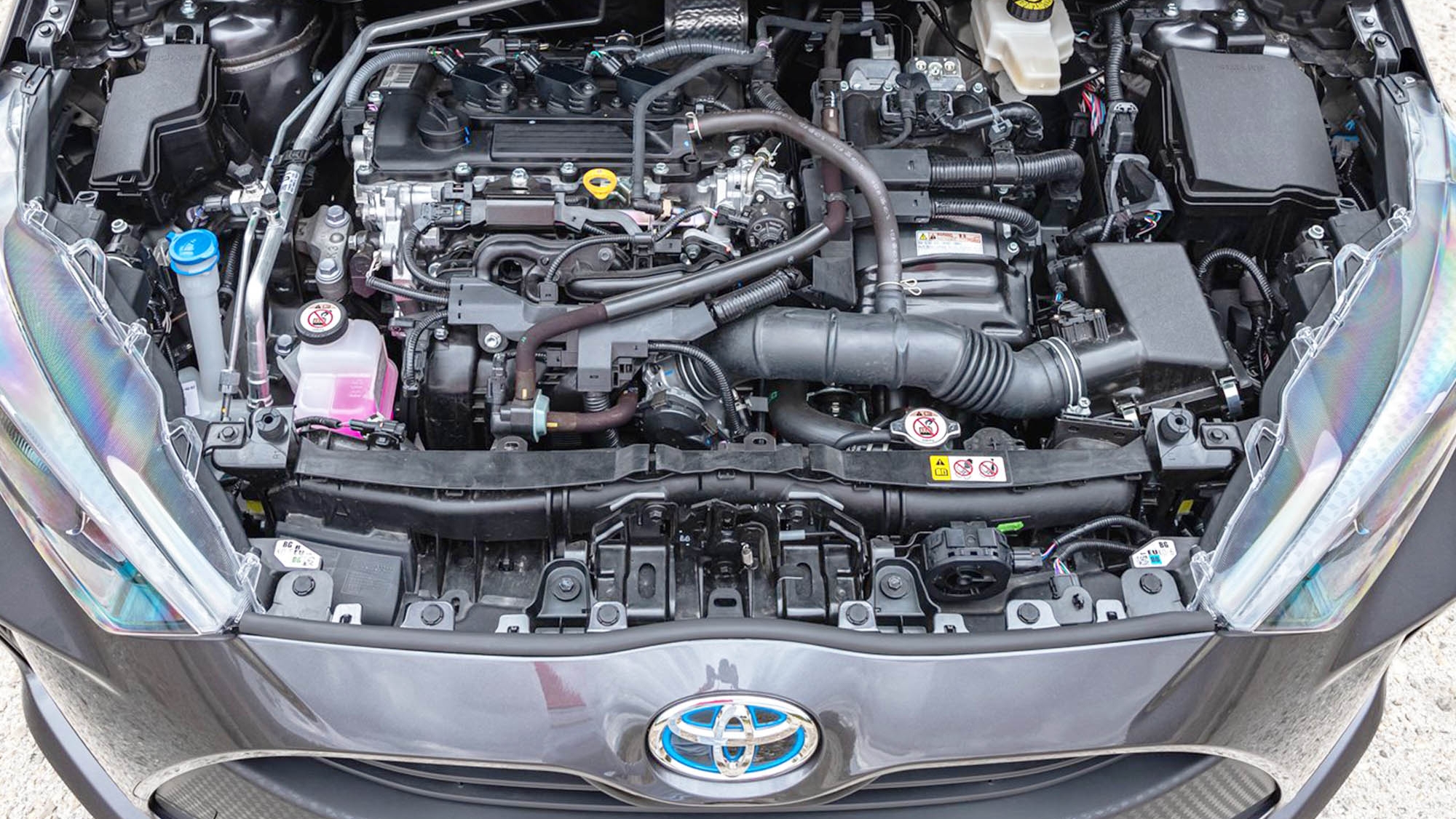 Toyota lanza el primer coche híbrido urbano con un consumo real por debajo de los 3,8 l/100 km que homologa el Yaris