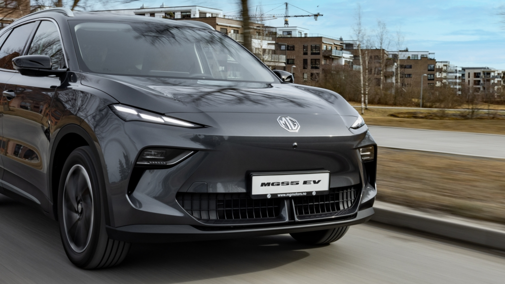 MG recibe un gran pedido de coches: 5.000 unidades en un solo contrato que incluye híbridos y eléctricos
