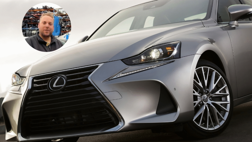 Un Lexus híbrido de 2019 llega al desguace con menos de 100.000 km: después de revisarlo, así reaccionan sus trabajadores