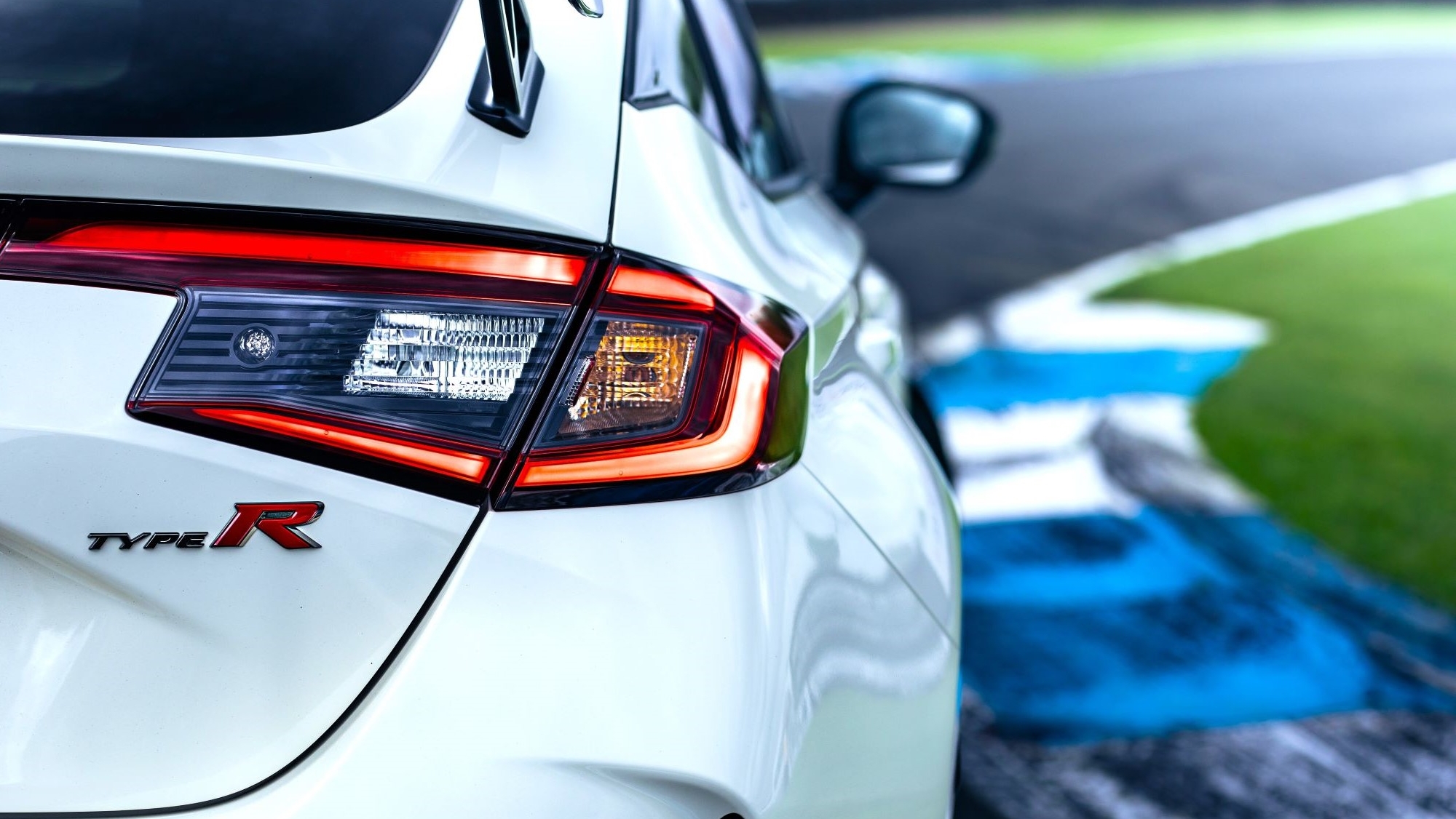 Honda revivirá la leyenda: en 2027 las siglas Type R podrían volver de la mano de un coche híbrido