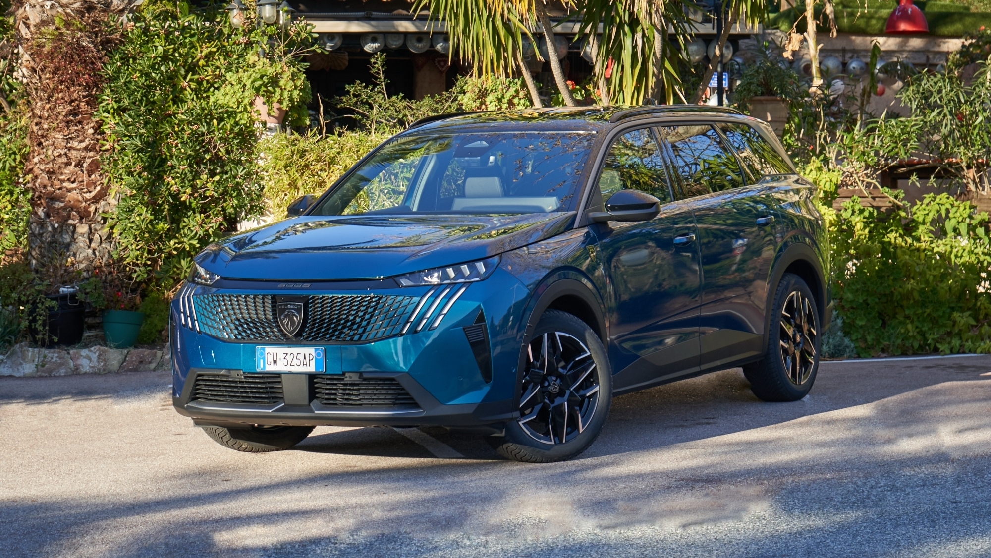 Con 82 km de autonomía eléctrica y 7 asientos, este es uno de los mejores SUV PHEV que hay a la venta