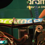 Así es su alerón trasero al estilo McLaren #F1 #FVDigital