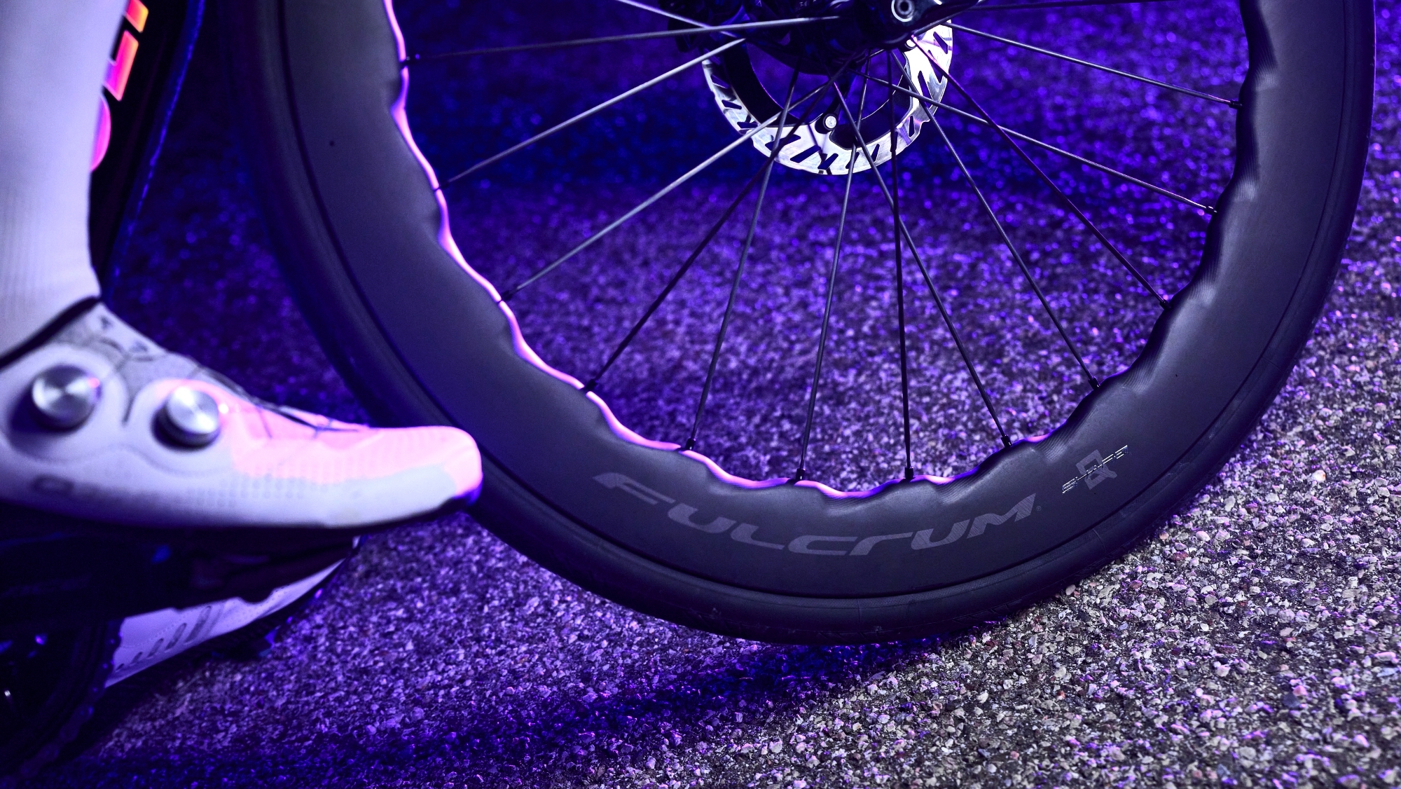 Estas ruedas con forma de tiburón van a causar furor entre los usuarios de bicicletas eléctricas