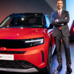 El CEO de Opel, Florian Huettl, dice que "para muchos clientes, el Frontera será su primer vehículo electrificado", y aclara que "Opel es eléctrico"