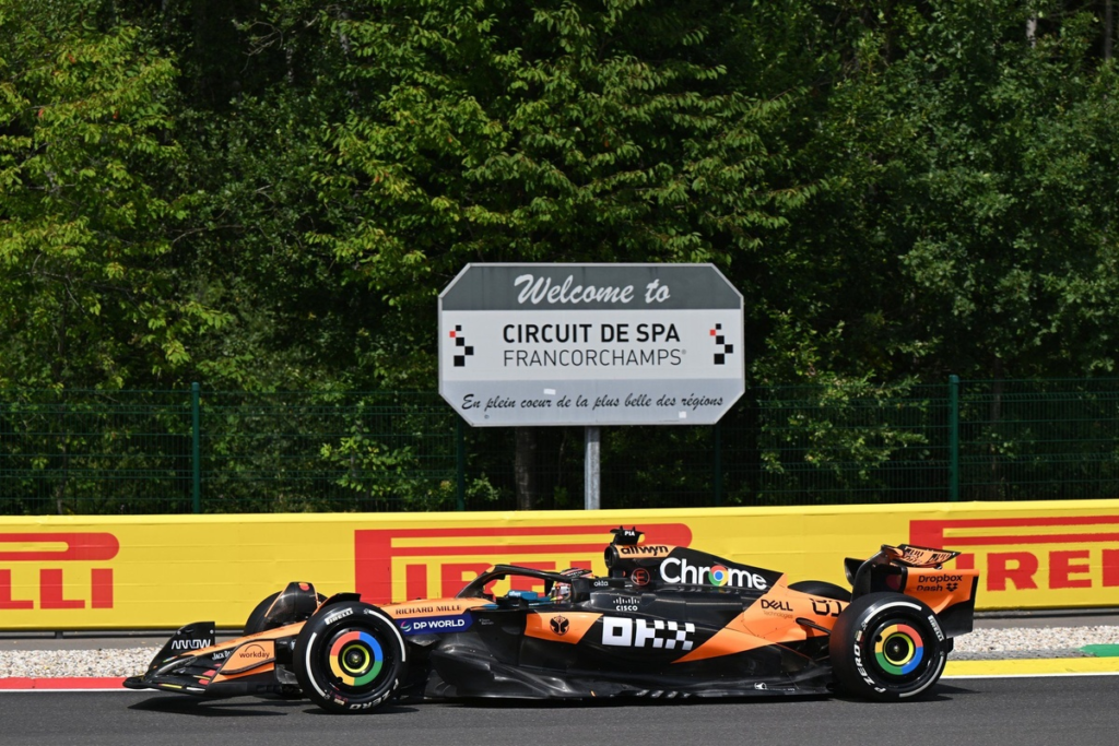 Piastri y McLaren meten miedo en la FP1 de Spa; Aston F1 cuela dos coches en el top 10 #F1 #FVDigital