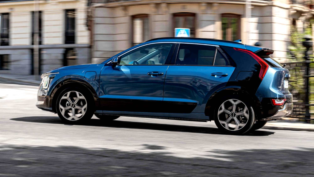 Este crossover familiar híbrido tiene 129 CV, gasta solo 4,4 l/100 km y está disponible por 25.790 €