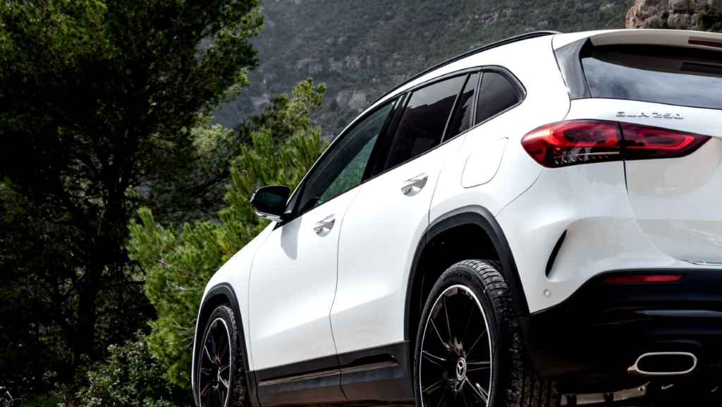 Este SUV compacto premium alemán es híbrido enchufable, solo gasta 1 l/100 km y puede funcionar en modo eléctrico durante 75 km