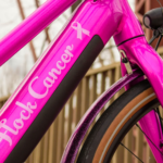 Esta bicicleta eléctrica ha sido especialmente diseñada para la lucha contra el cáncer