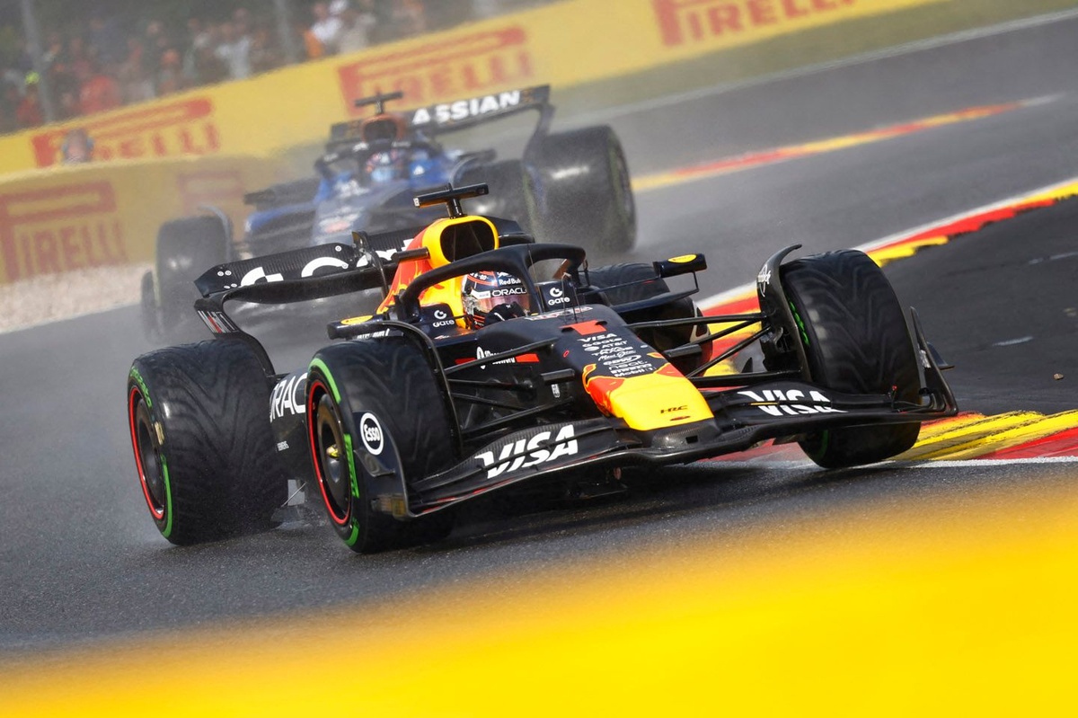 Max Verstappen laakt ‘veilige keuzes’ wedstri #F1 #FVDigital