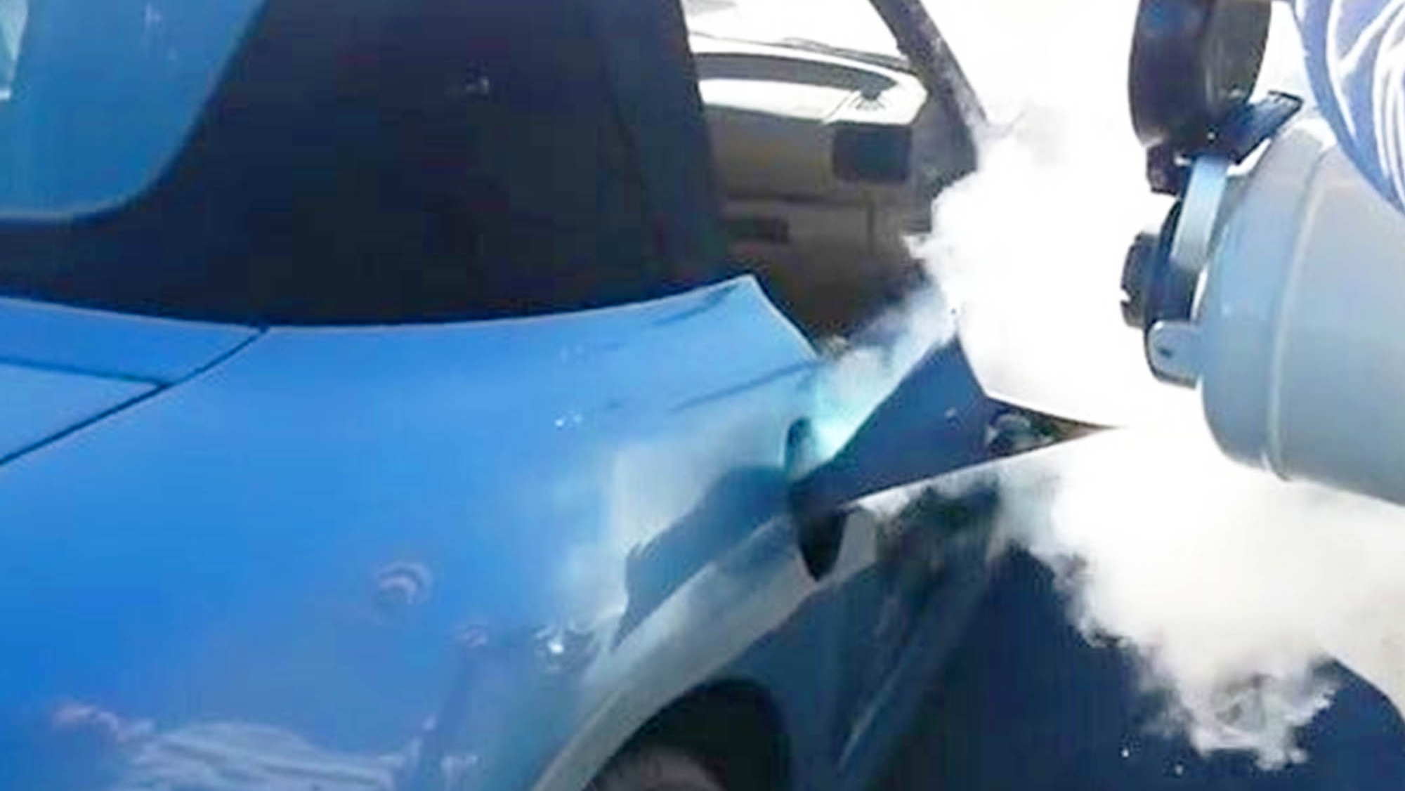 Ni baterías ni hidrógeno: los coches eléctricos tienen un enemigo en este combustible limpio 700 veces más potente