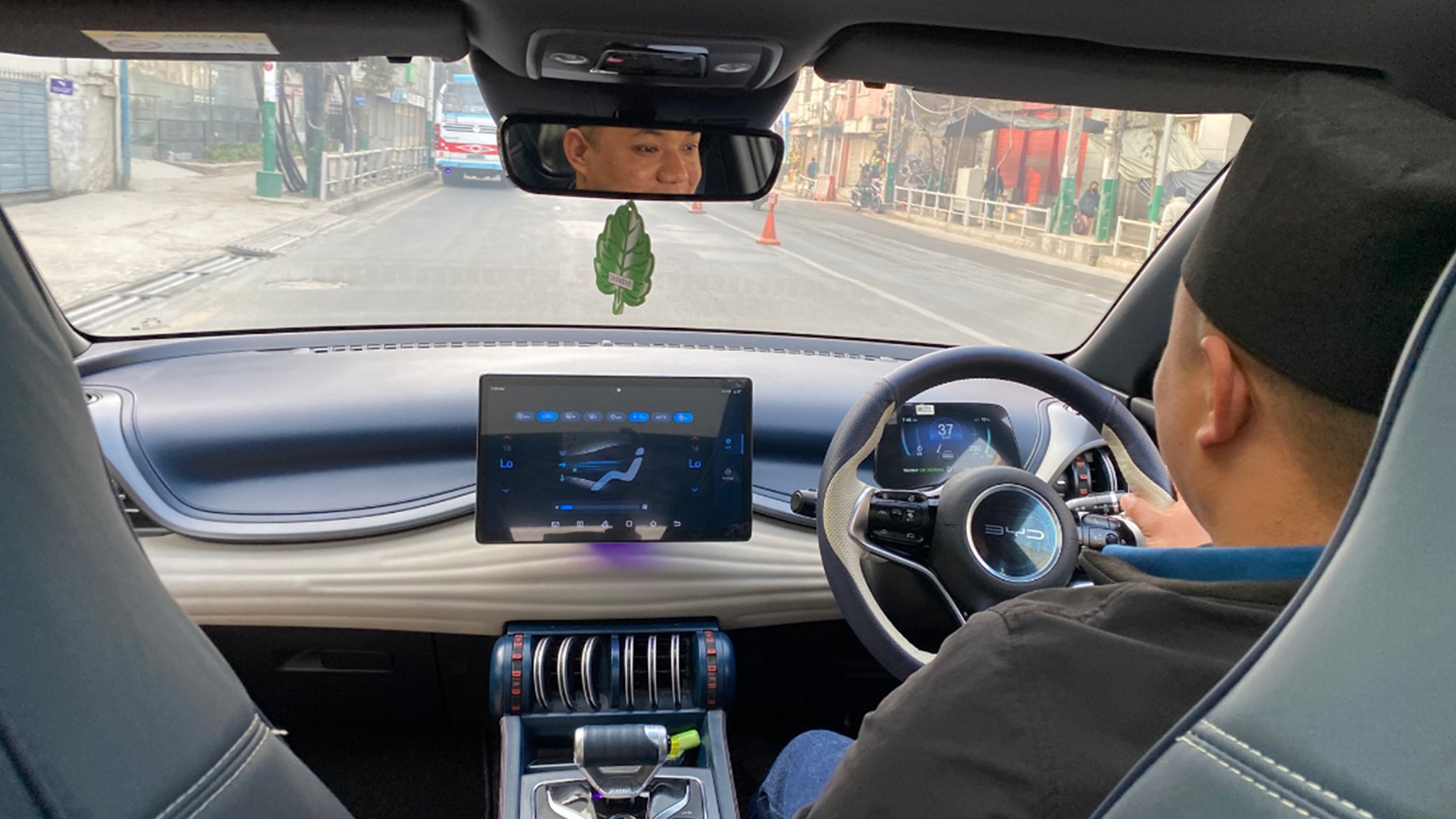Sin hacer ruido, en este país asiático que no esperas el 76% de los coches que se venden son eléctricos
