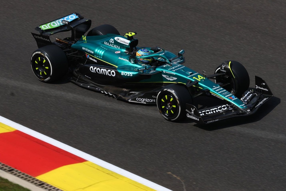 Aston Martin F1 decidirá pronto si adopta la nueva suspensión de Mercedes #F1 #FVDigital