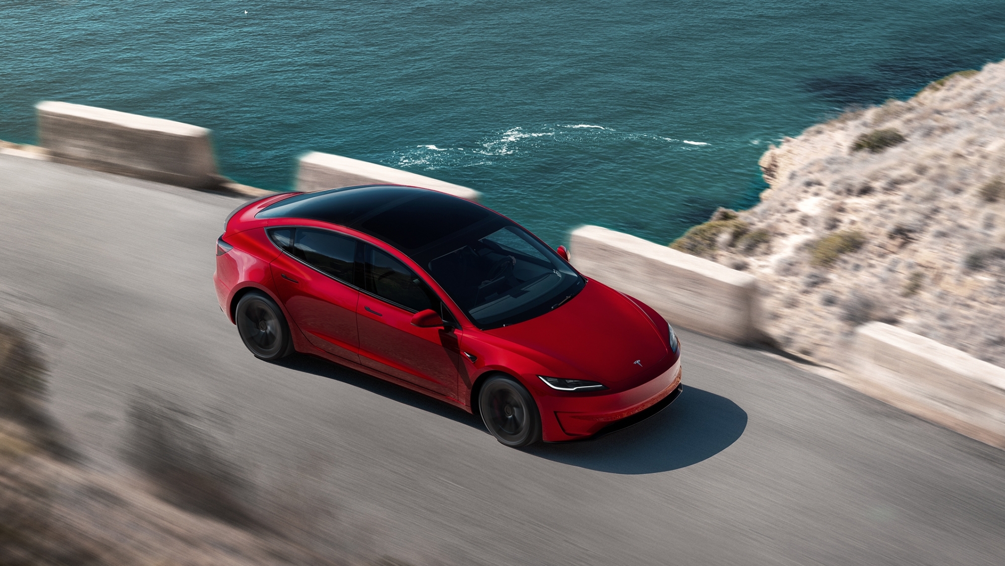 El Tesla Model 3 sube 1.200 euros por 40 km de autonomía. Esto ya ha pasado, aunque no en España (por ahora)