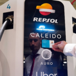 Esta estación de carga de Repsol tiene energía para hacer 42 viajes entre la Tierra y la Luna en un año