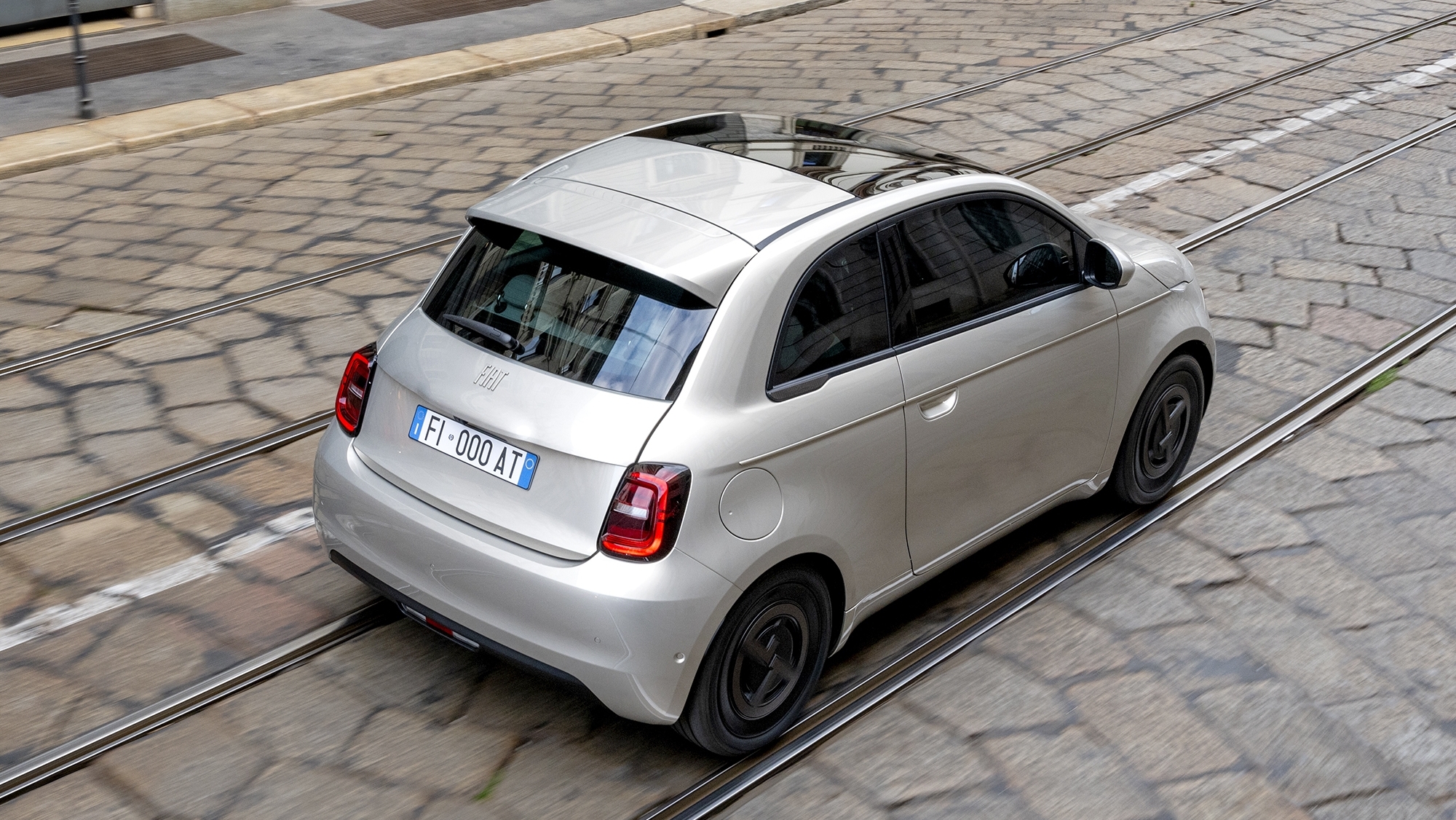 FIAT plantará cara a los coches chinos (y al Renault Twingo) con un 500 eléctrico barato "para todos"