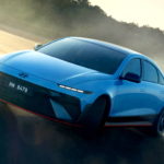 De locos: Hyundai presenta el Ioniq 6 N: un coche eléctrido que llega hasta los 650 CV en el que, además, cabe una familia