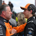 Zak Brown aclara por qué McLaren deja luchar a Piastri y Norris #F1 #FVDigital