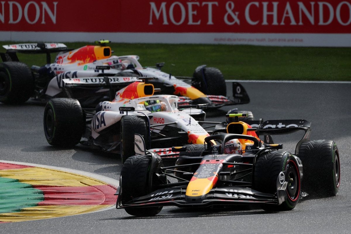 Por qué Red Bull no puede inspirarse en el VCARB 02 para mejorar el RB21 #F1 #FVDigital