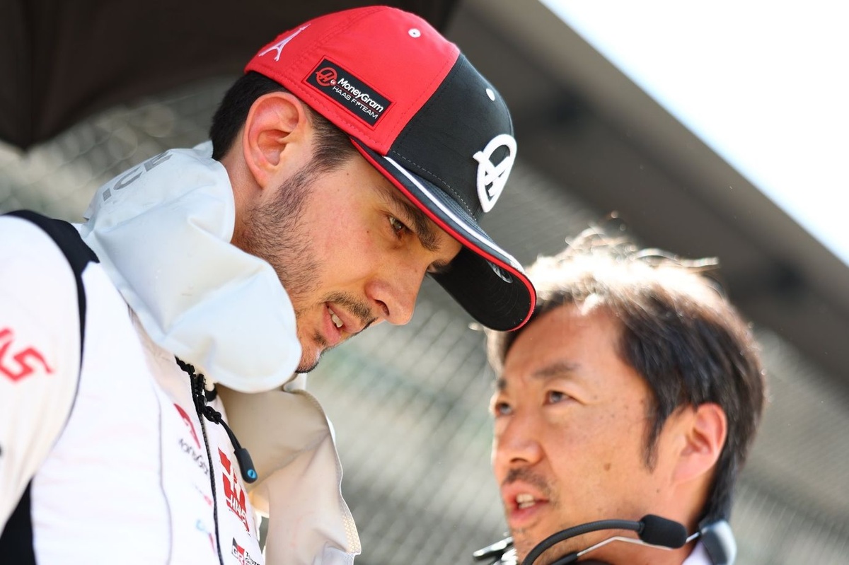 Haas defiende que Ocon sabe jugar en equipo, pese sus etapas pasadas con Alonso y Pérez #F1 #FVDigital