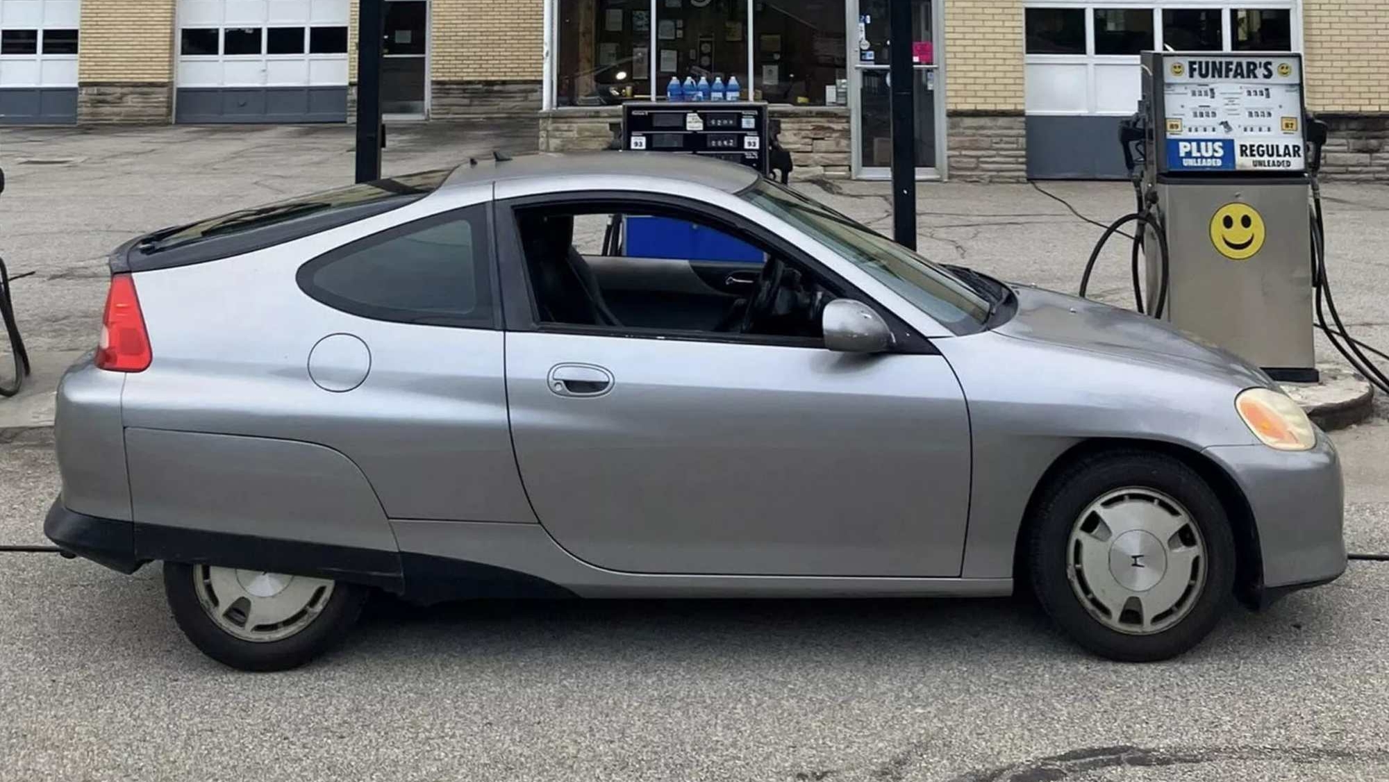 Una conductora está a punto de alcanzar 1,6 millones de kilómetros recorridos con el primer coche híbrido de la historia de Honda