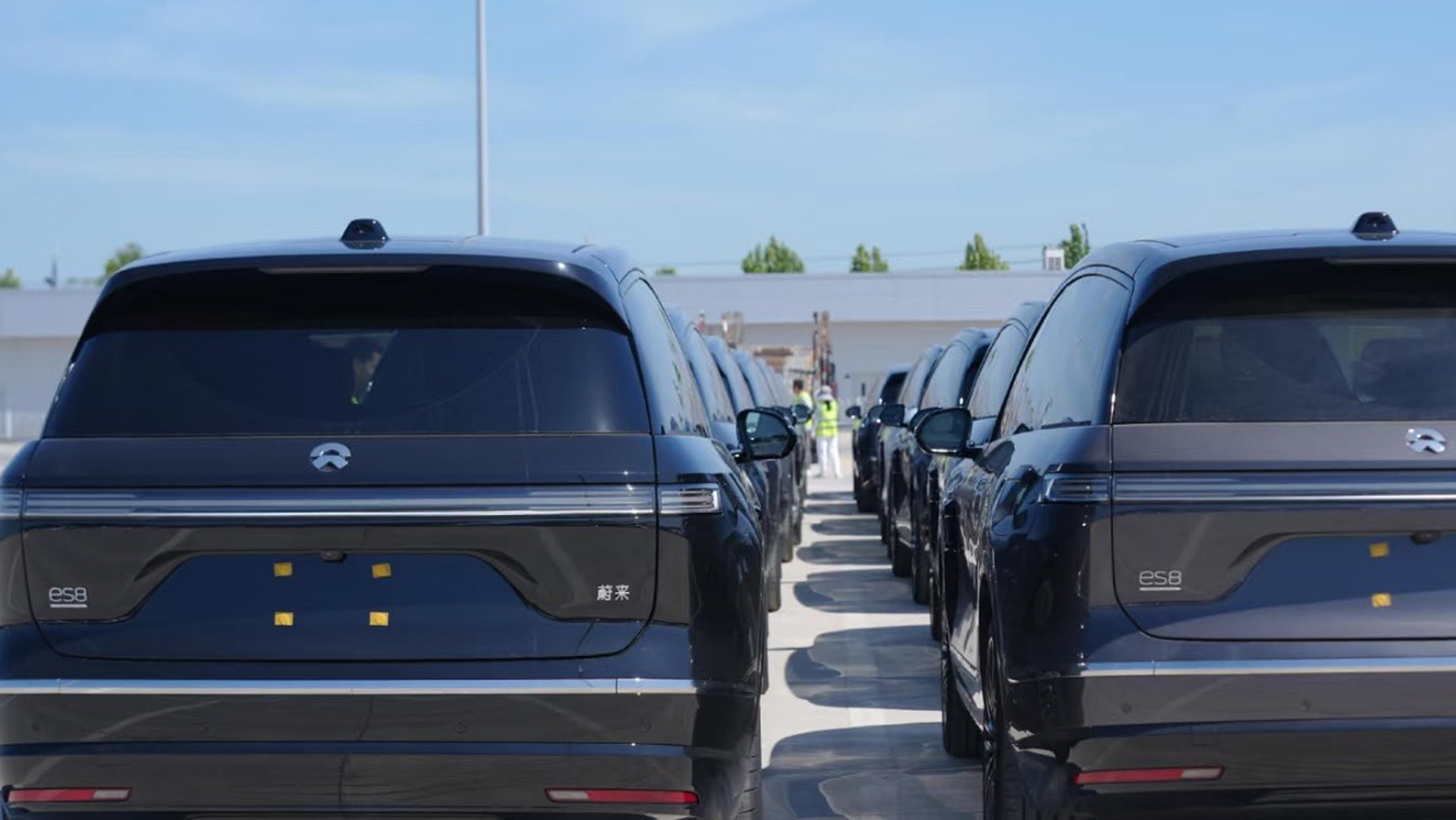 El SUV eléctrico más grande de China muestra el interior tecnológico y prémium de su tercera generación