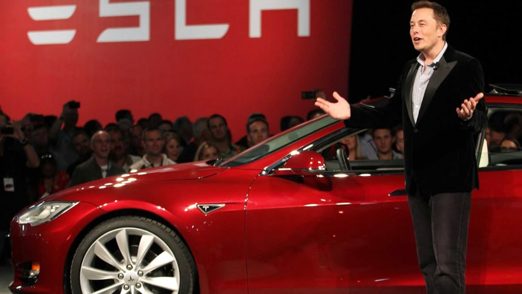 Hay propietarios de Tesla que se sienten estafados por las promesas tecnológicas de Elon Musk, y una jueza les ha dado la razón
