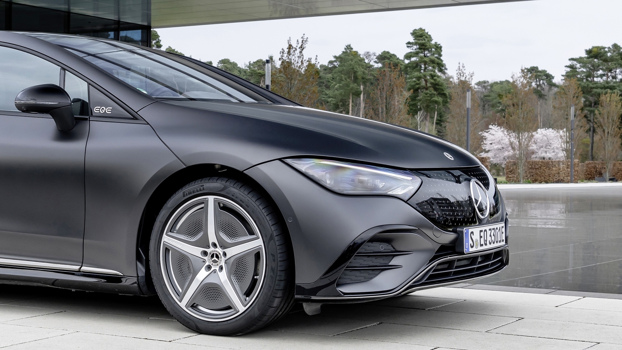 Mercedes adelanta la renovación de su modelo insignia porque su versión eléctrica actual no se vende
