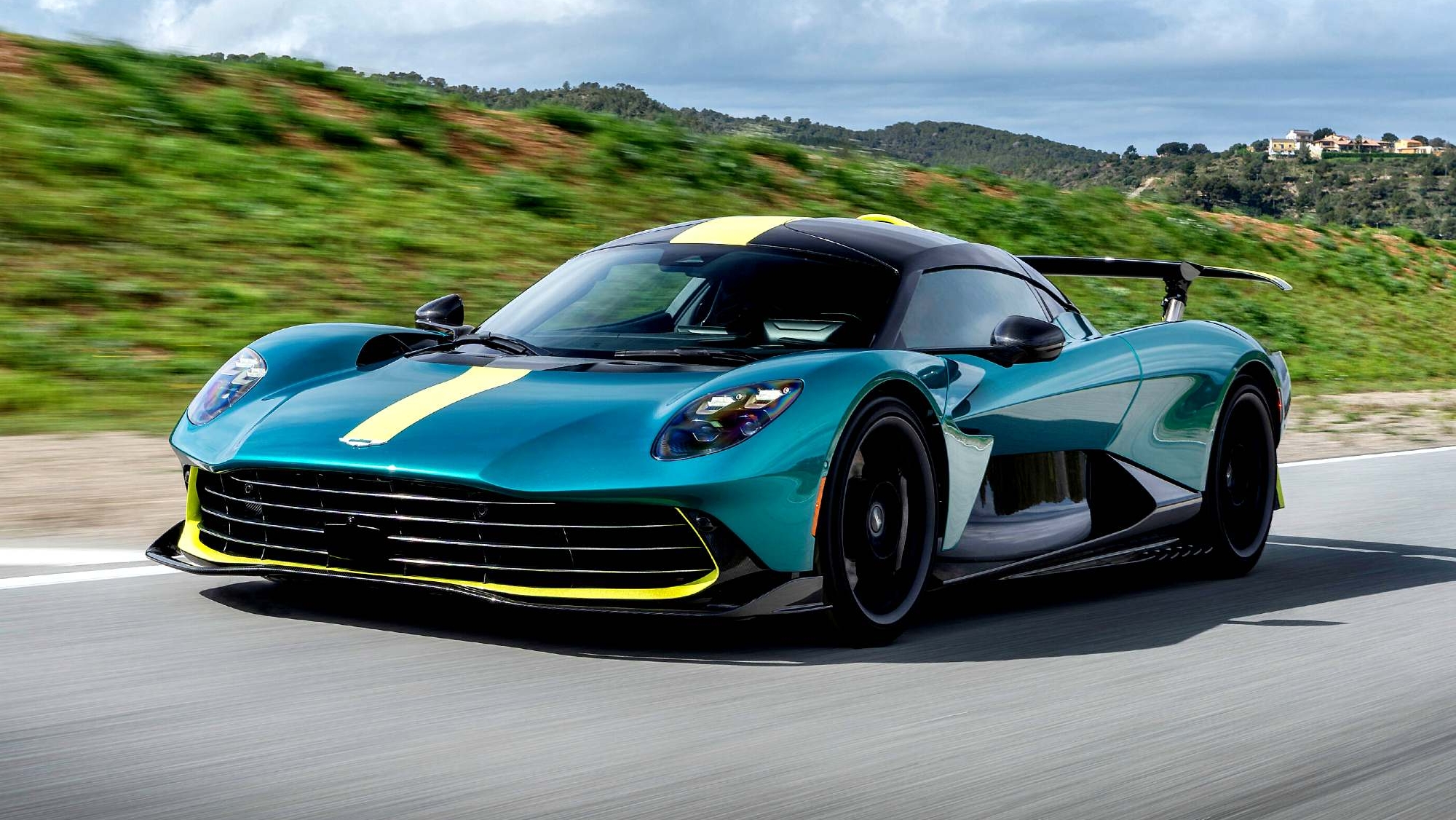 Los coches eléctricos de Aston Martin tomarán prestados elementos de una marca generalista