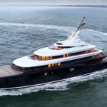 Este yate cuesta 595.000.000 € y puede moverse durante una semana con hidrógeno, pero arrastra una mentira