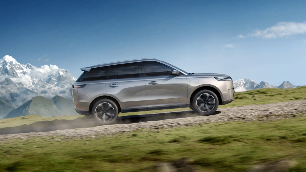 Jaecoo triunfa con sus PHEV, pero ahora quiere hacerlo con un SUV eléctrico que cuesta 35.500 euros