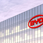 BYD pierde un 30% de beneficios: es la primera vez en tres años… ¿está en crisis?, ¿seguirá el camino de Tesla?