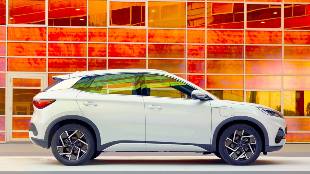 Un 676% de aumento de ventas y 14.177 matriculaciones en España: el éxito de este fabricante chino que busca adelantar a Tesla