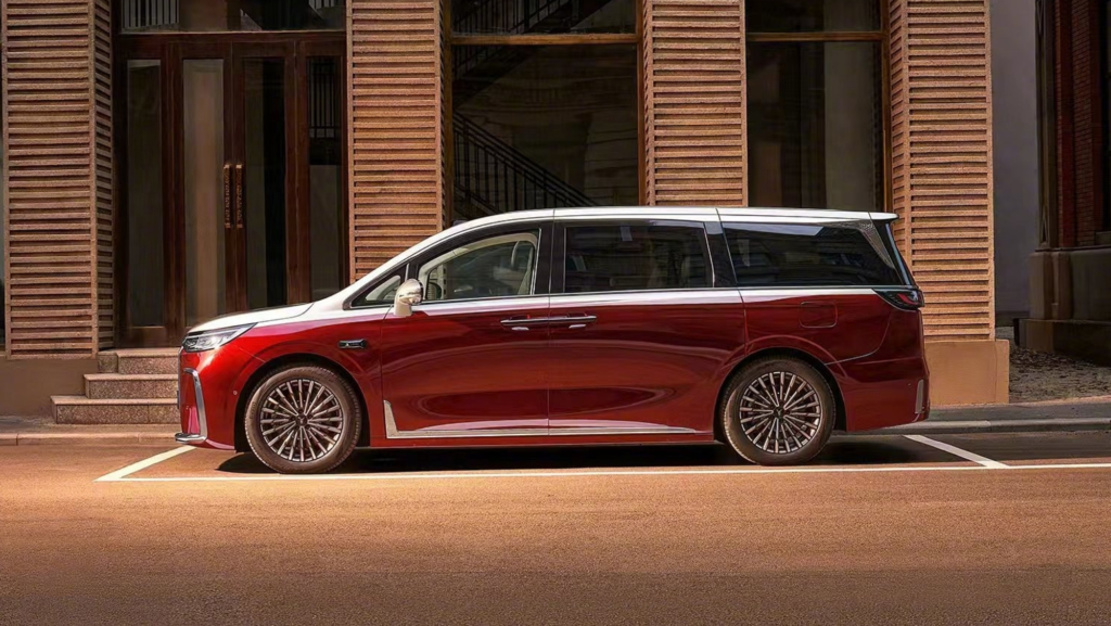 10.000 reservas en una hora confirman que este es el mejor monovolumen del mundo que, además, está a la venta en España