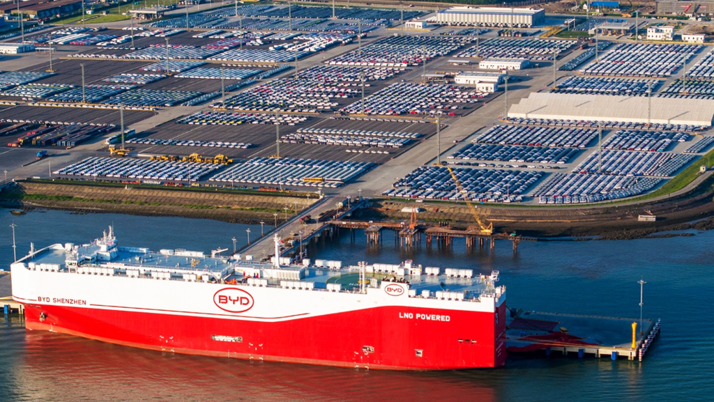 UE y China retoman negociaciones sobre precios mínimos para vehículos eléctricos