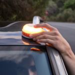 Guardia Civil explica cómo identificar balizas V16 homologadas para evitar multas de 80 euros