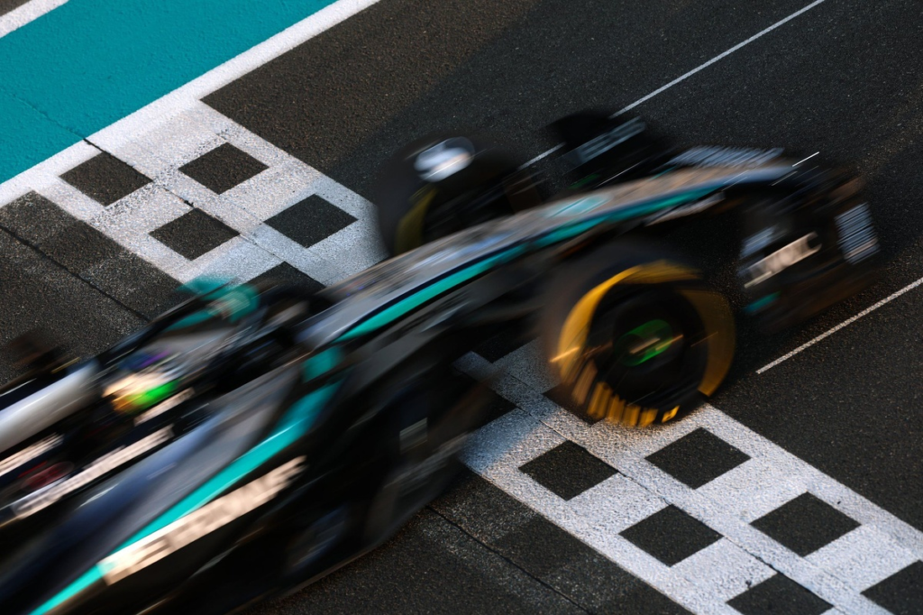 Los F1 2026 podrían alcanzar los 400 km/h, según teoría de Toto Wolff