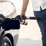 Europa flexibiliza el objetivo de solo coches eléctricos en 2035 y permitirá motores de combustión