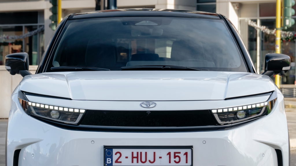 Toyota lanza su SUV eléctrico más asequible en Europa, pero excluye a España del mercado