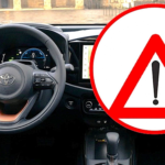 La DGT prepara la baliza V27, una señal virtual gratuita y voluntaria